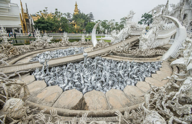 entrance-white-temple-thailand
